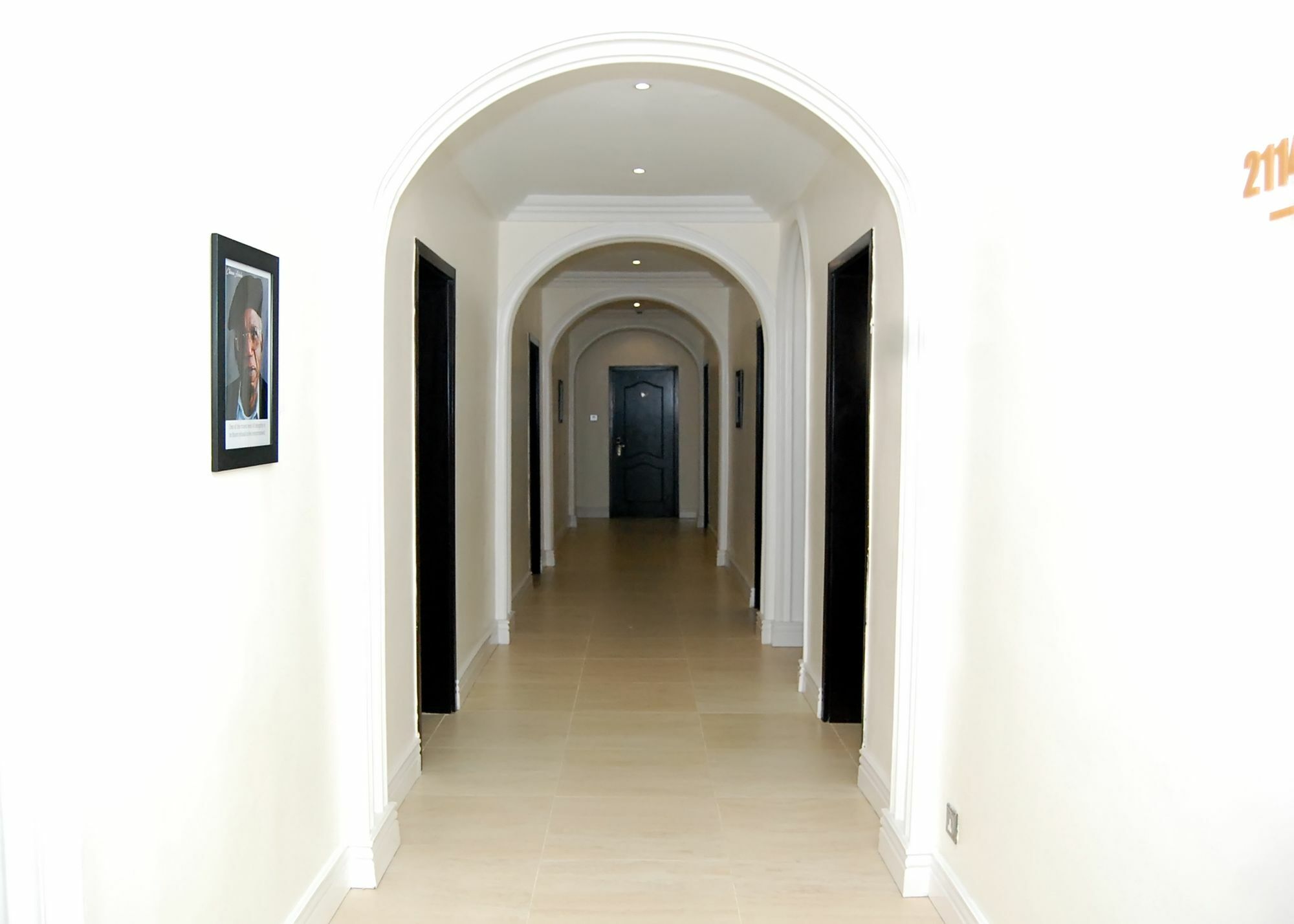 לקי The Montrose Hotel מראה חיצוני תמונה